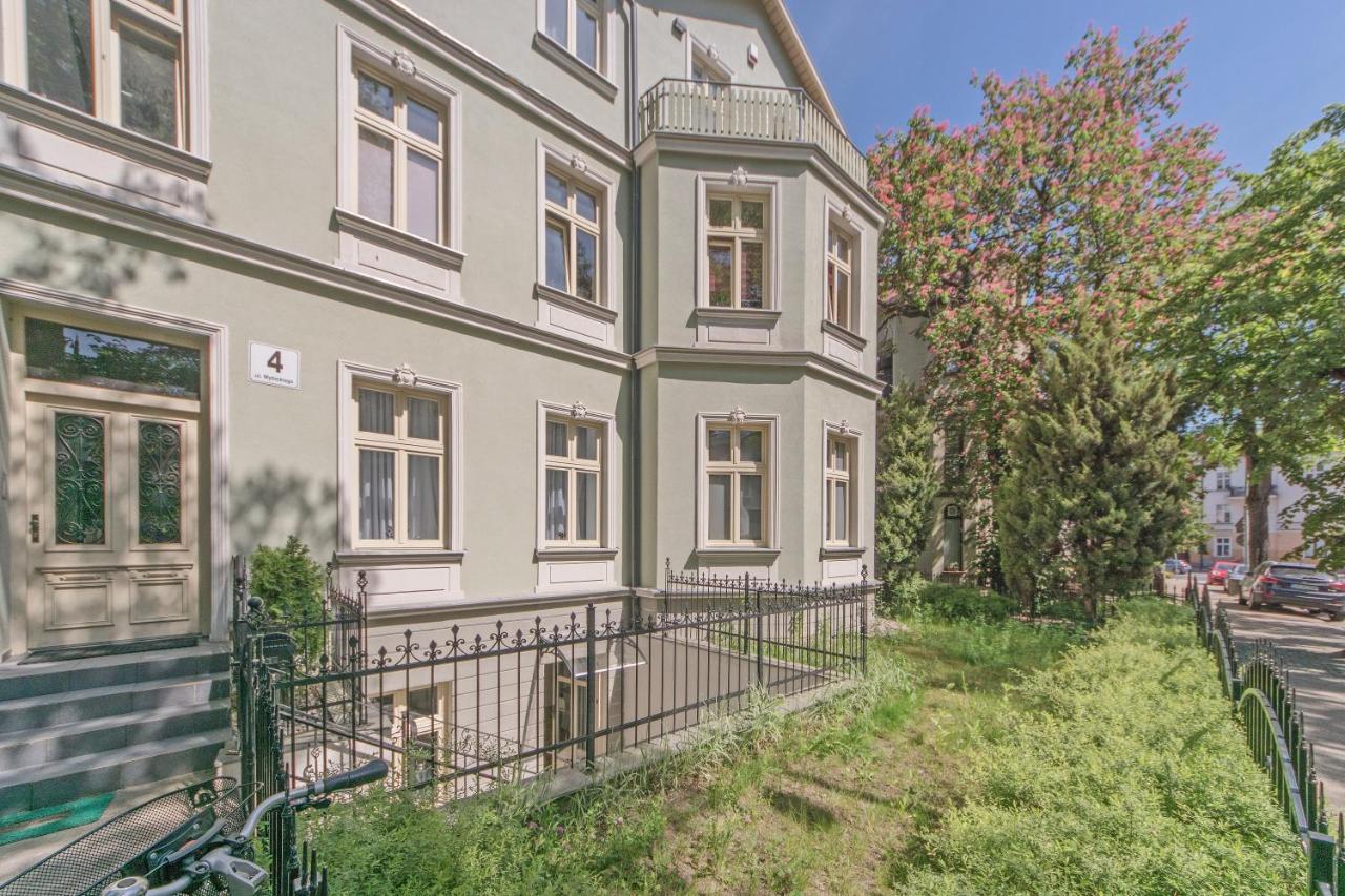 Studio Four - Prywatne Wejscie I Taras W Centrum Sopotu Exterior foto